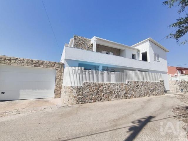 Moradia, Algoz