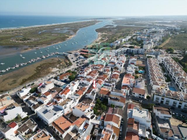 Moradia Algarvia Renovada no Coração de Cabanas de Tavira A Pé da Ria e da Praia