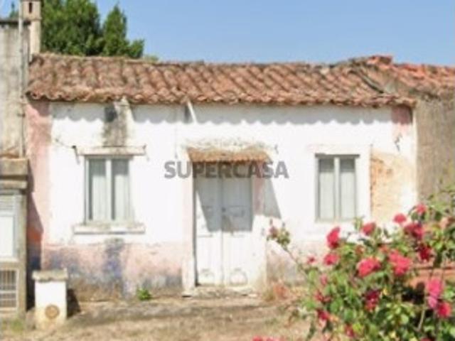 Moradia Aldeia de Além, Alcanede * RIOMAGIC