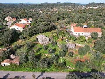 Moradia, Além da Ribeira e Pedreira