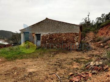 Casa à venda em Alferce