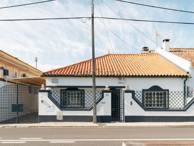 Moradia, Alhos Vedros