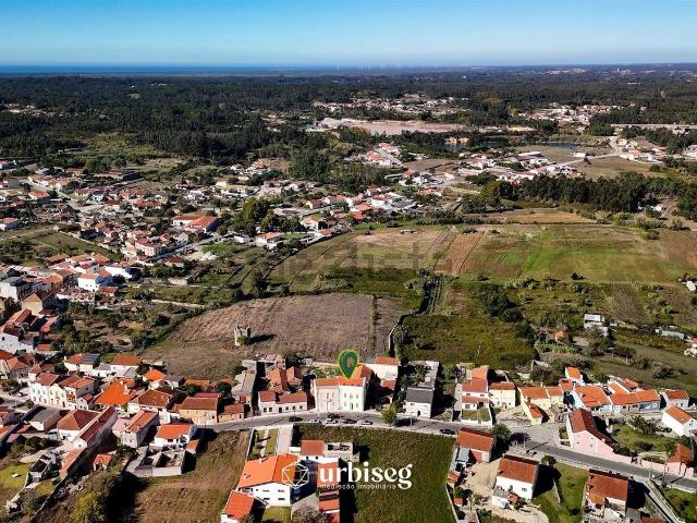 Moradia, Alhadas