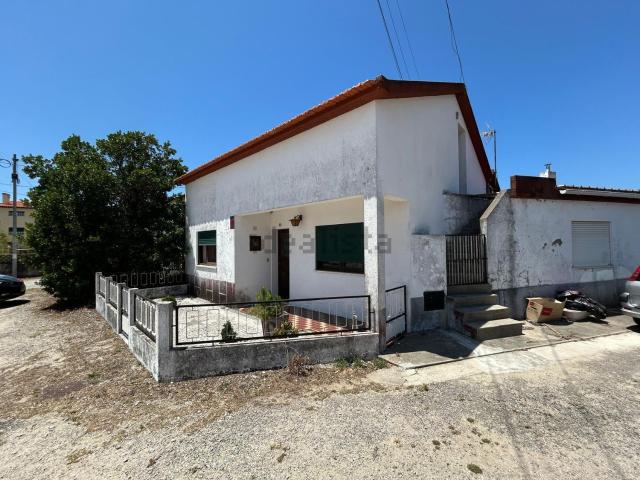 Moradia, Alhadas