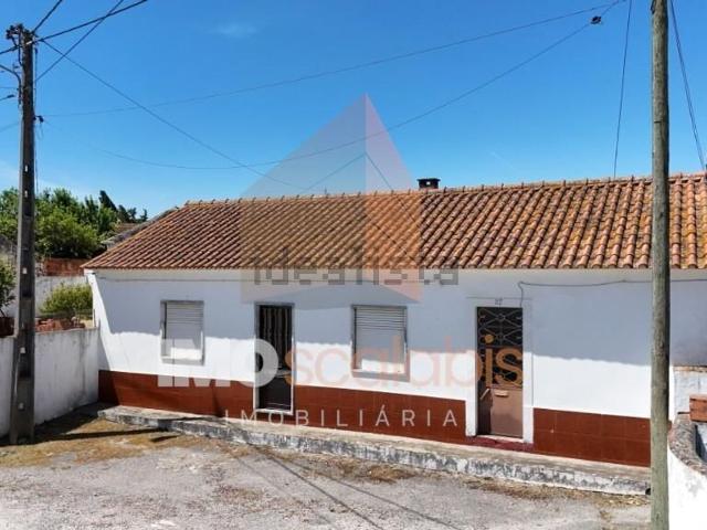 Moradia, Almoster