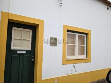 Moradia, Almoster