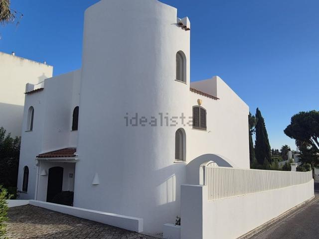 Moradia, Almancil
