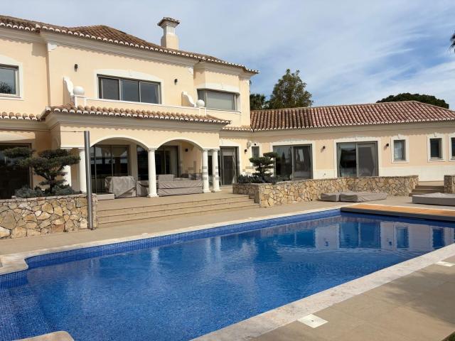 Moradia, Almancil