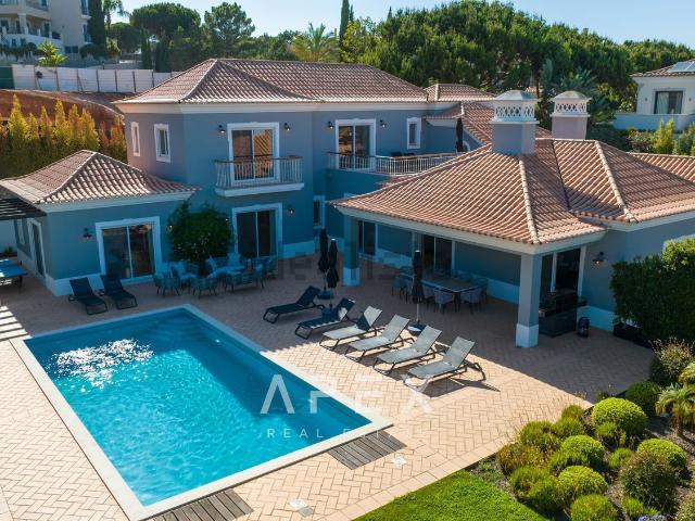 Moradia, Almancil
