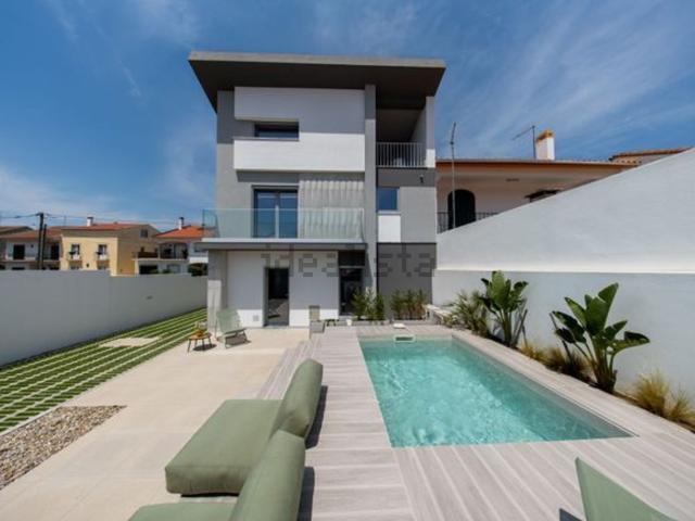 Moradia, Almeirim