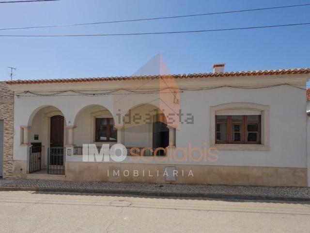 Moradia, Almeirim
