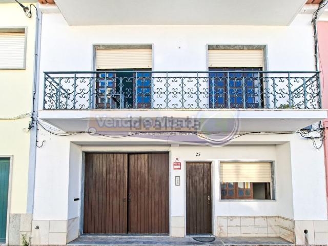 Moradia, Almeirim