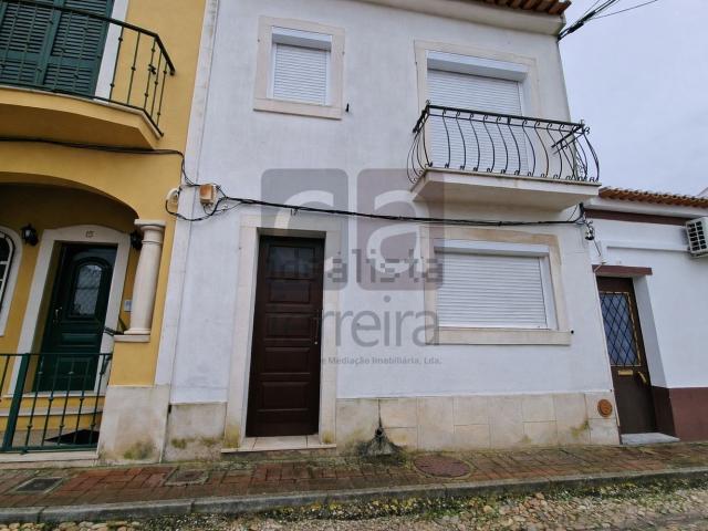 Moradia, Almeirim