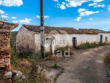 Moradia, Alte