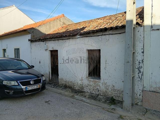 Moradia, Alvega e Concavada
