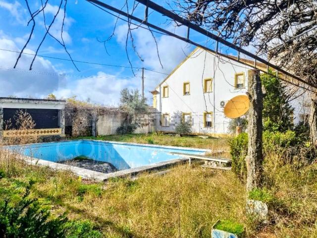 Moradia, Alvega e Concavada