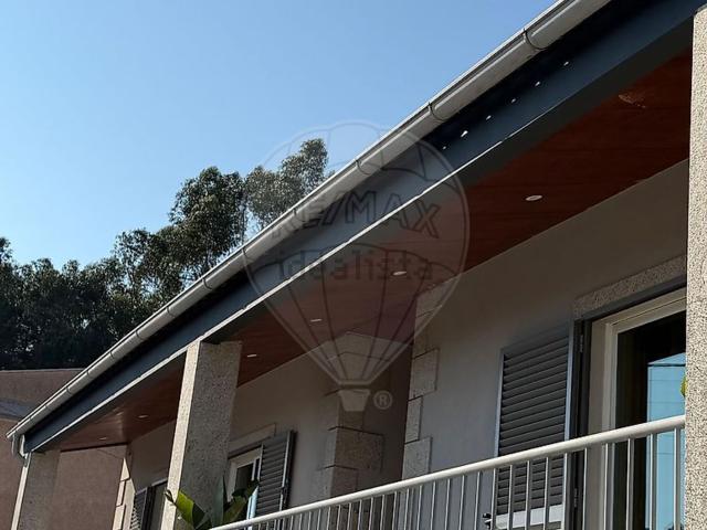 Moradia, Amares e Figueiredo