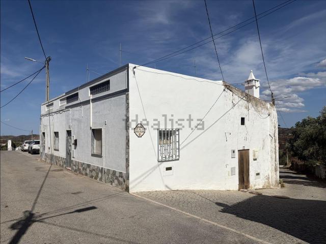 Moradia, Ameixial