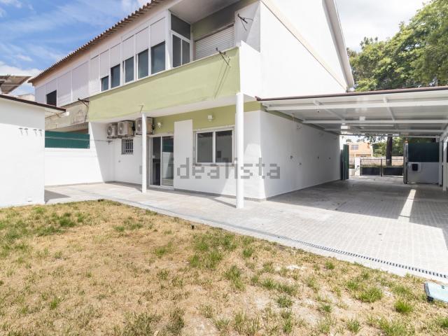 Moradia, Amora