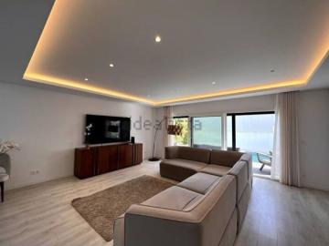 Casa para alugar em Amora - Cozinha equipada