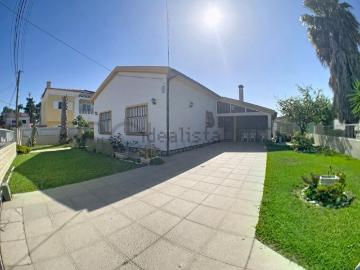 Moradia, Amora