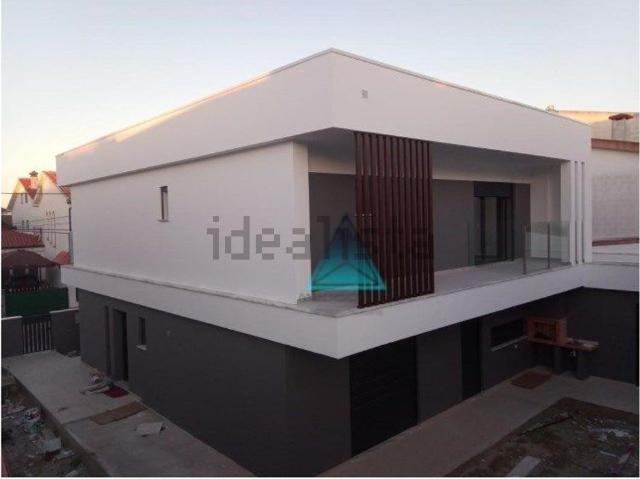 Moradia, Amora