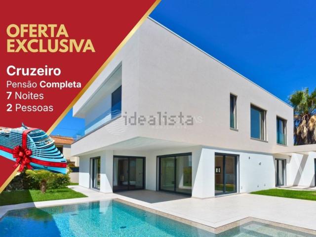 Moradia, Amora