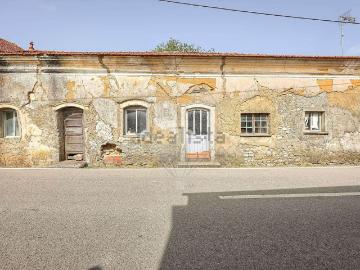 Moradia, Amoreira da Gândara Paredes do Bairro Ancas