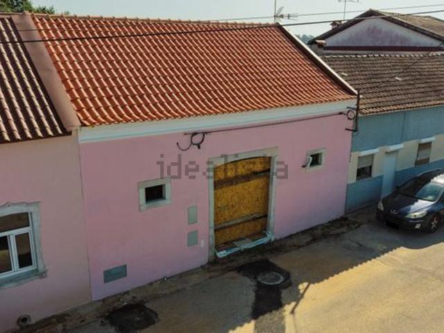 Moradia, Amoreira da Gândara Paredes do Bairro Ancas