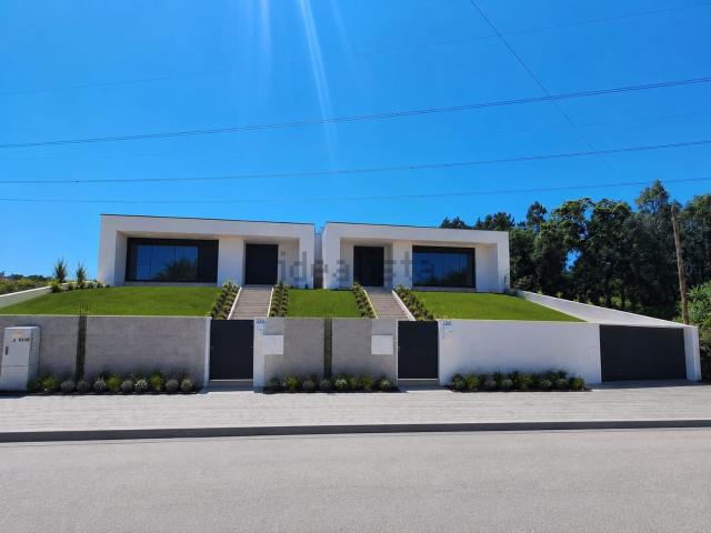 Moradia, Amoreira da Gândara Paredes do Bairro Ancas