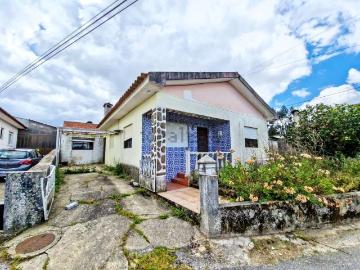Moradia, Amoreira da Gândara Paredes do Bairro Ancas