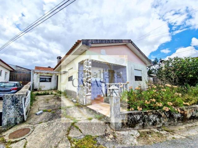 Moradia, Amoreira da Gândara Paredes do Bairro Ancas