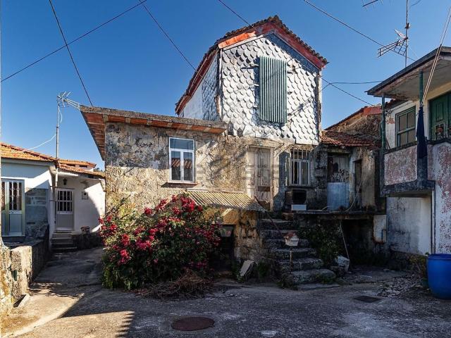 Moradia, Ancede e Ribadouro