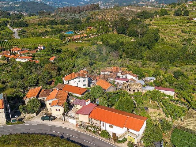 Moradia, Ancede e Ribadouro