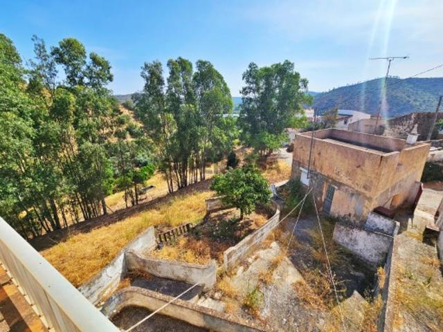 Moradia antiga com vista para o rio Guadiana Alcoutim