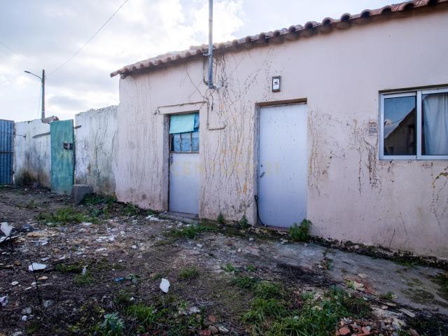 Moradia Antiga para Restauro | Cabreiros – Salir de Matos | Caldas da Rainha