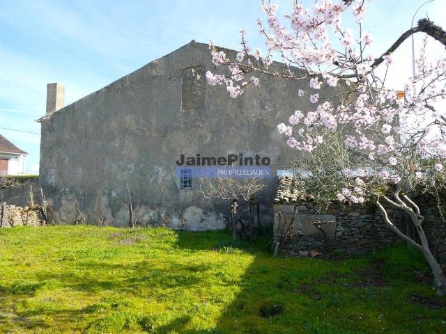 Moradia antiga, simples, térrea. Portugal, Figueira de Castelo Rodrigo, Escalhão