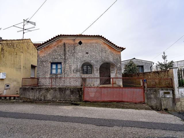 Moradia, Arcos e Mogofores
