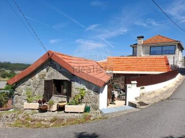 Moradia, Ardegão Arnozela Seidões