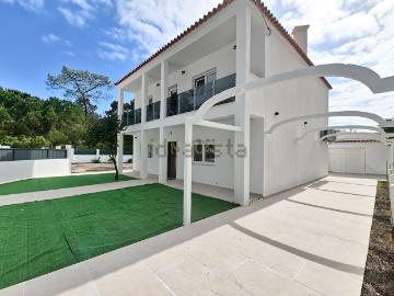 Moradia, Aroeira Central, Charneca da Caparica e Sobreda