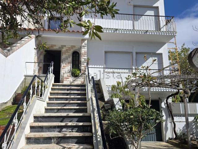 Moradia, Aroeira Central, Charneca da Caparica e Sobreda
