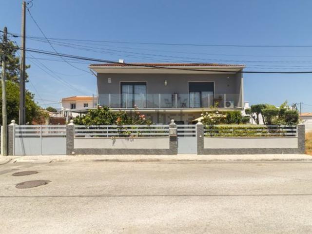 Moradia, Aroeira Norte, Charneca da Caparica e Sobreda