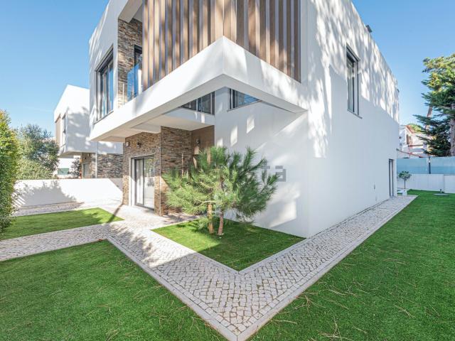 Moradia, Aroeira Norte, Charneca da Caparica e Sobreda