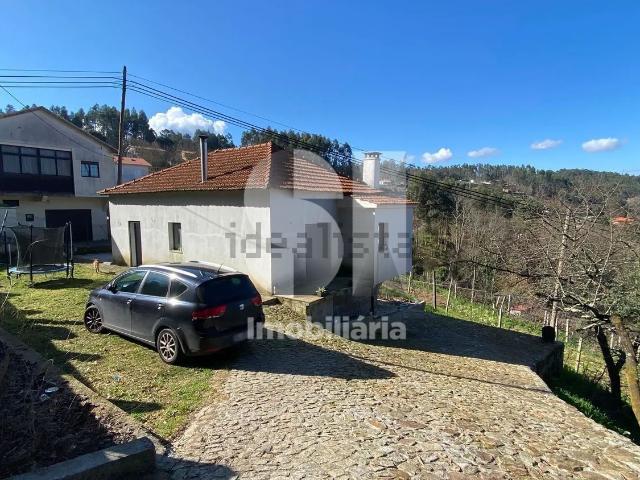 Moradia, Arouca e Burgo
