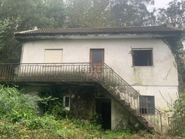 Moradia, Arnoso e Sezures