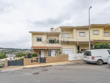 Moradia, Arnoso e Sezures