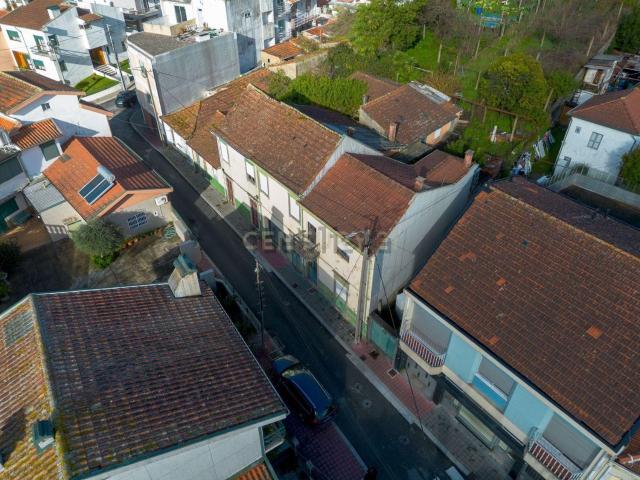 Moradia, Baguim do Monte