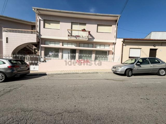 Moradia, Baguim do Monte