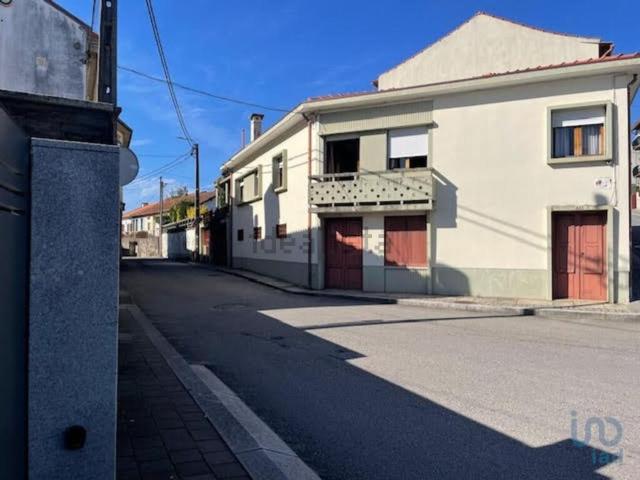 Moradia, Baguim do Monte