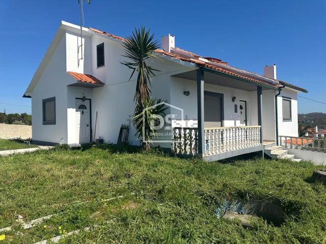 Moradia, Bairro dos Anjos Vale da Cabrita, Leiria Pousos Barreira e Cortes